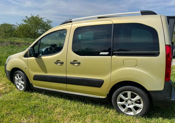 Citroen Berlingo cena 22450 przebieg: 190170, rok produkcji 2009 z Złotów małe 277